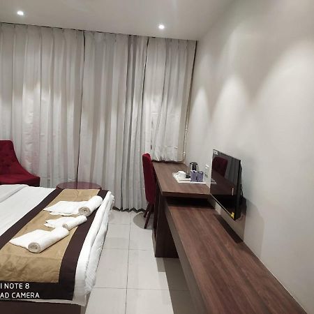 Rajlaxmi Hotel - Free Airport Pickup And Drop Jaipur Exterior photo